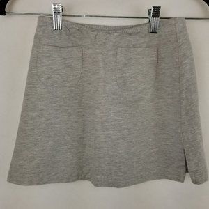 KRU Skort Size 8 Gray